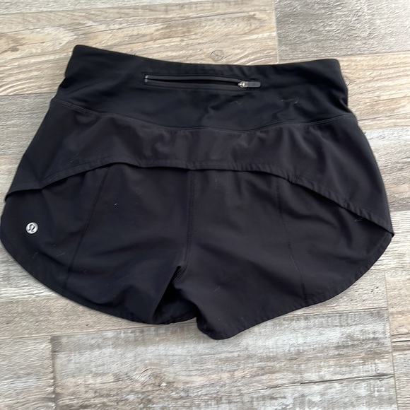Lululemon Speed Up Shorts 4” - Picture 3 of 4